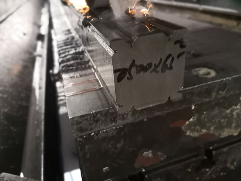Amoladora plana para molienda gruesa de ranura en V