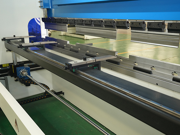 Tope trasero CNC